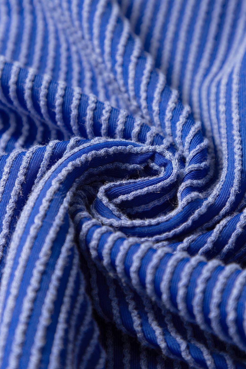 Solid Textured Exposed Seam Too