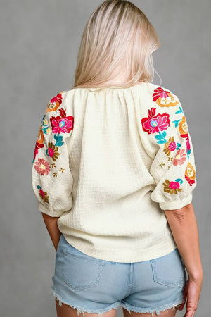 Women Floral Embroidered Ricrac Trim V Neck Blouse |